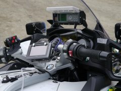 Dinas Damkar Pasaman Evakuasi Longsor di SPBU